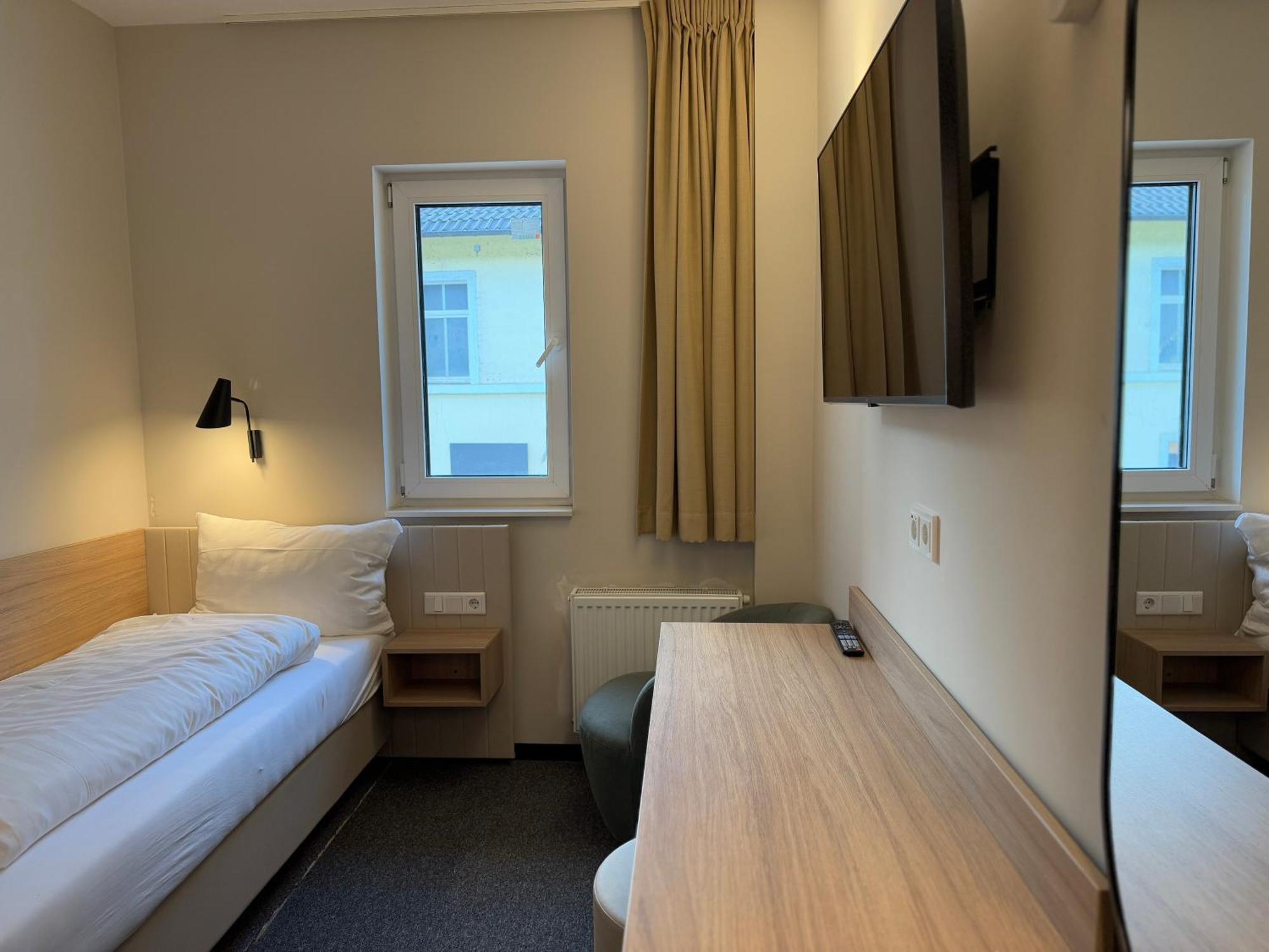 May Hotel Mayschoß Екстериор снимка